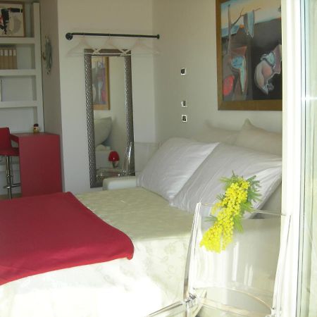 Appartement Residenza Lucrezia à Cavaion Veronese Extérieur photo